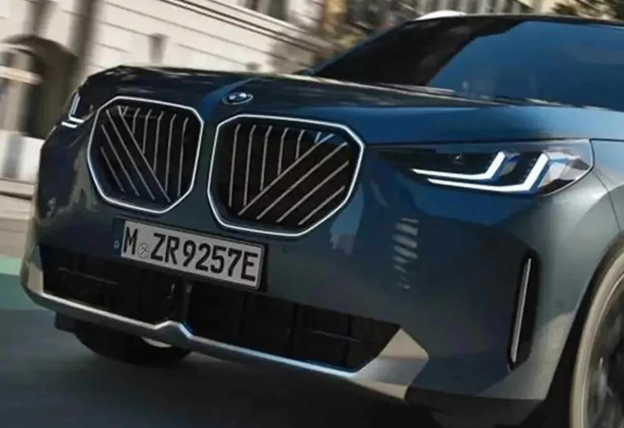 Фото нового BMW X3 слили в Сеть задолго до премьеры: его решетка радиатора уже превратилась в мемы