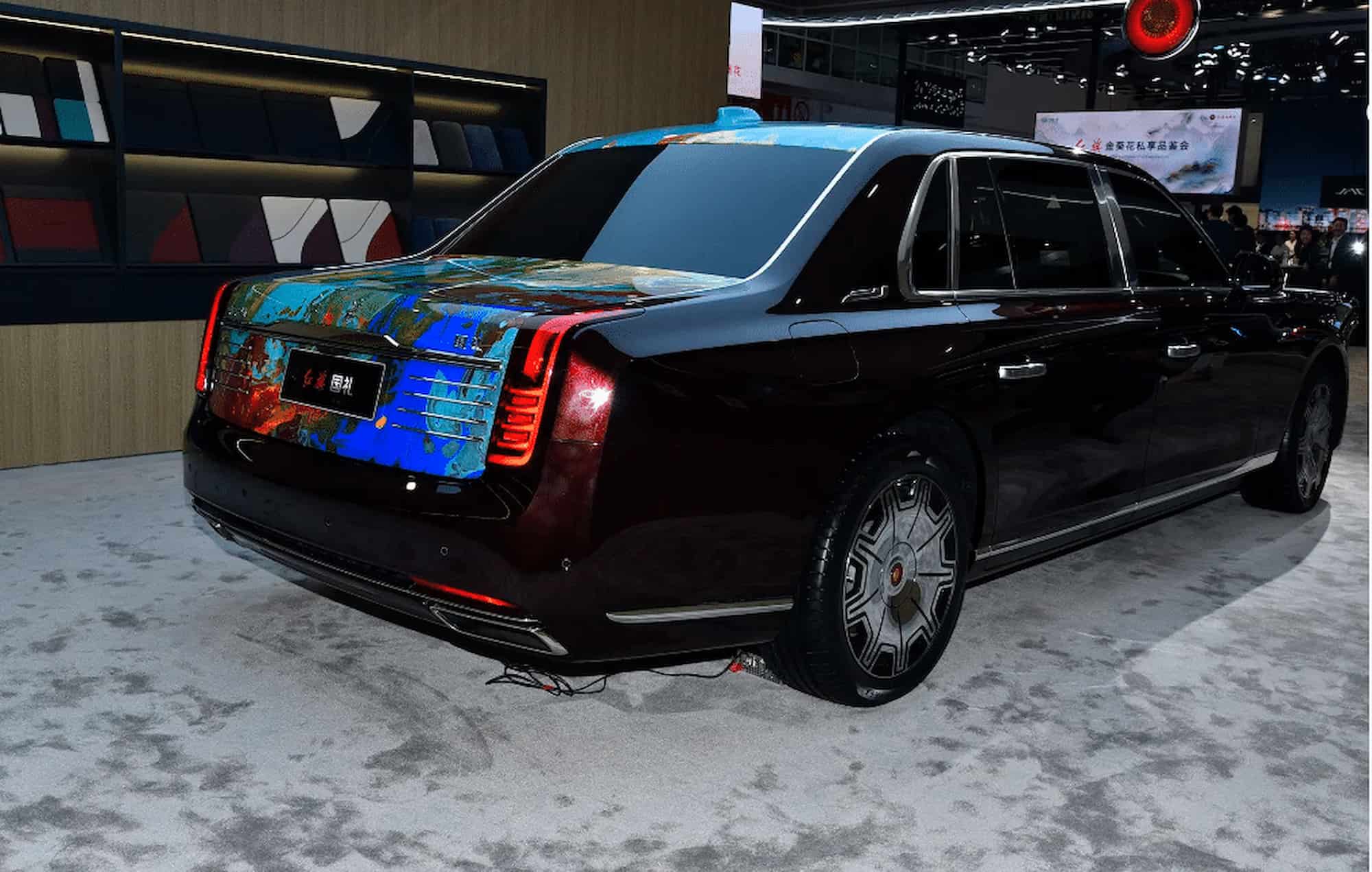 Hongqi выпустила убийцу Aurus Senat за 88 миллионов рублей