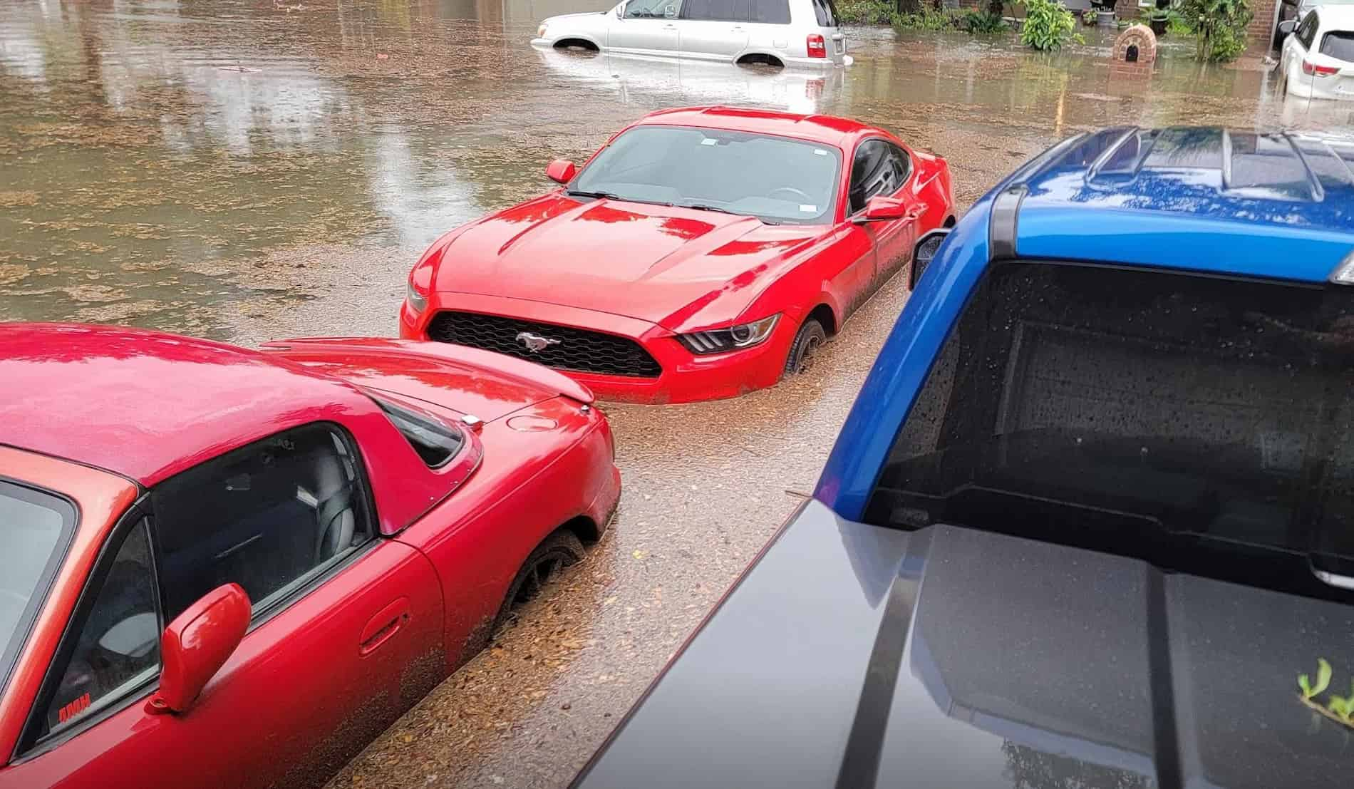 Ford нашел новое применение «утопленным» спорткарам Mustang