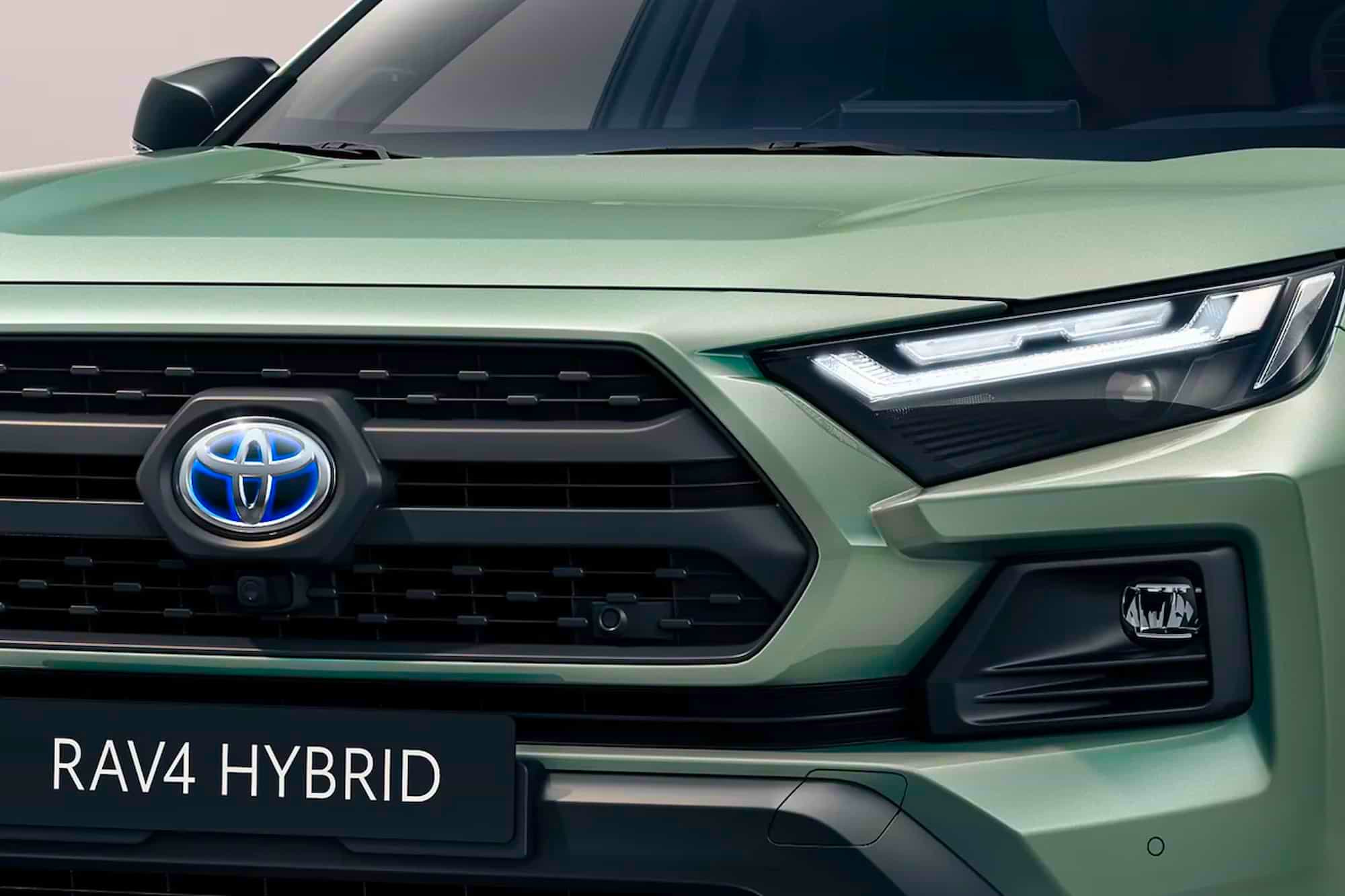 Toyota не хочет рисковать с новым поколением RAV4