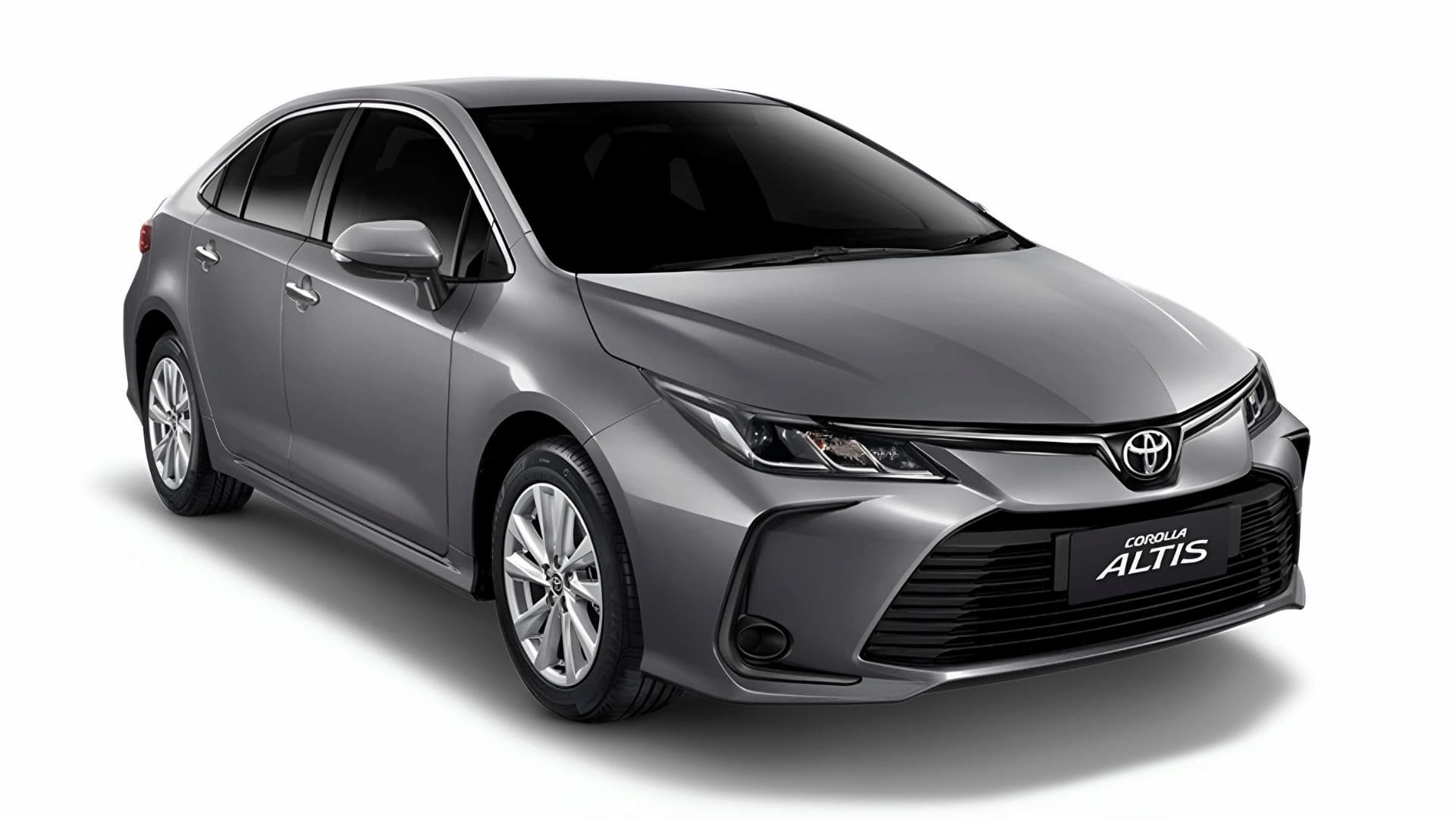 Toyota тихой сапой обновила азиатский седан Corolla Altis