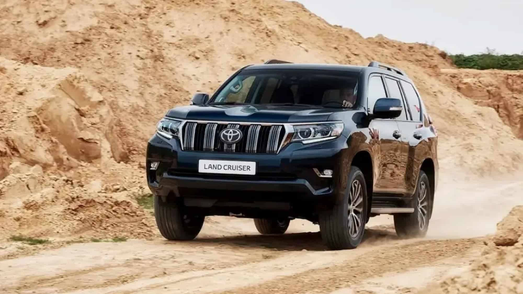 В Китае удивились, что Toyota Land Cruiser Prado не дешевеет по сравнению с местными внедорожниками