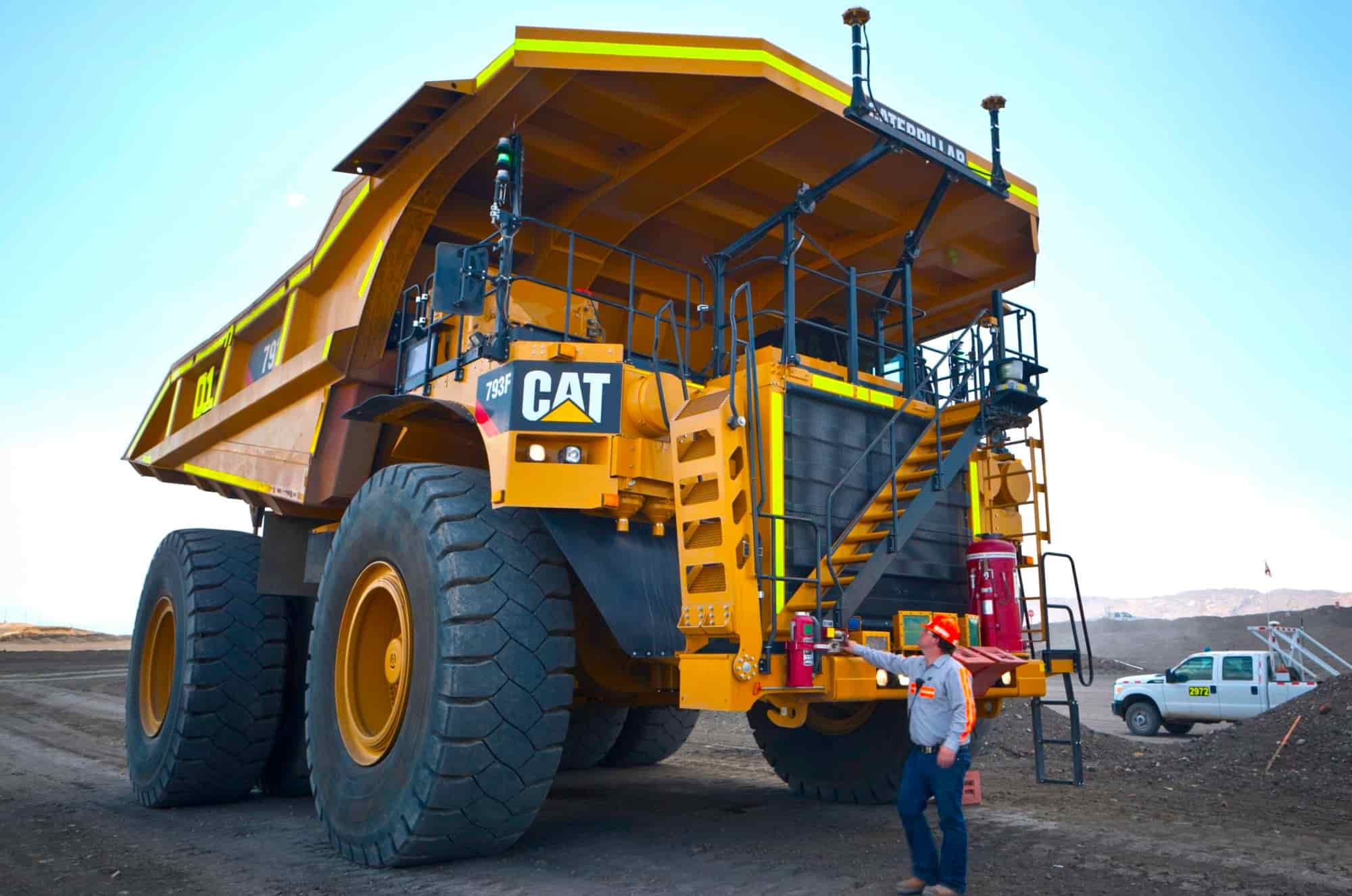 Caterpillar тайно изготавливает детали для своего пикапа, который недавно назвали фейком