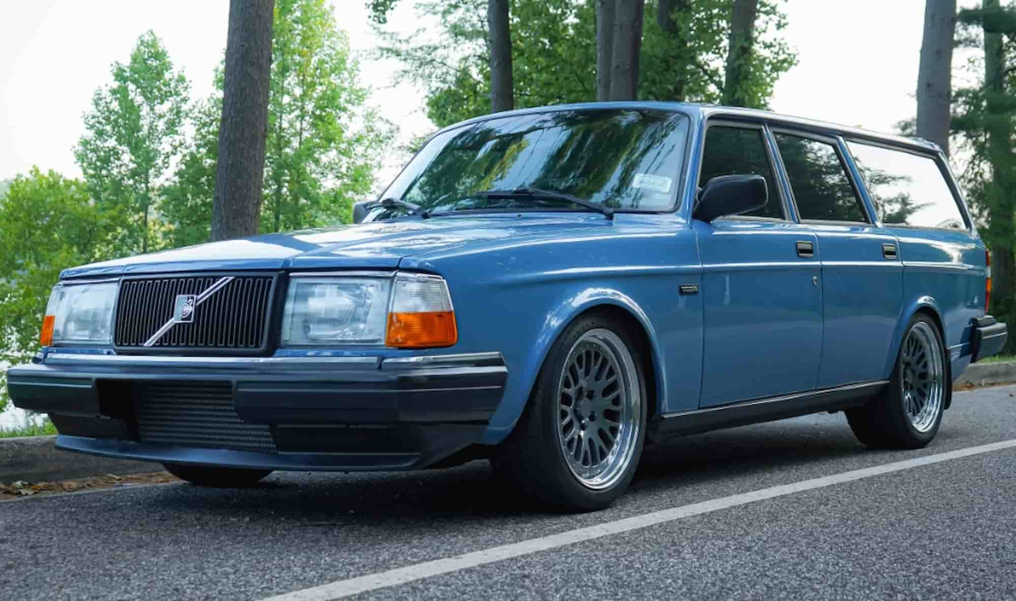 На продажу выставили Volvo 240 DL 1993 года с мотором Toyota 2JZ на 500 «сил»