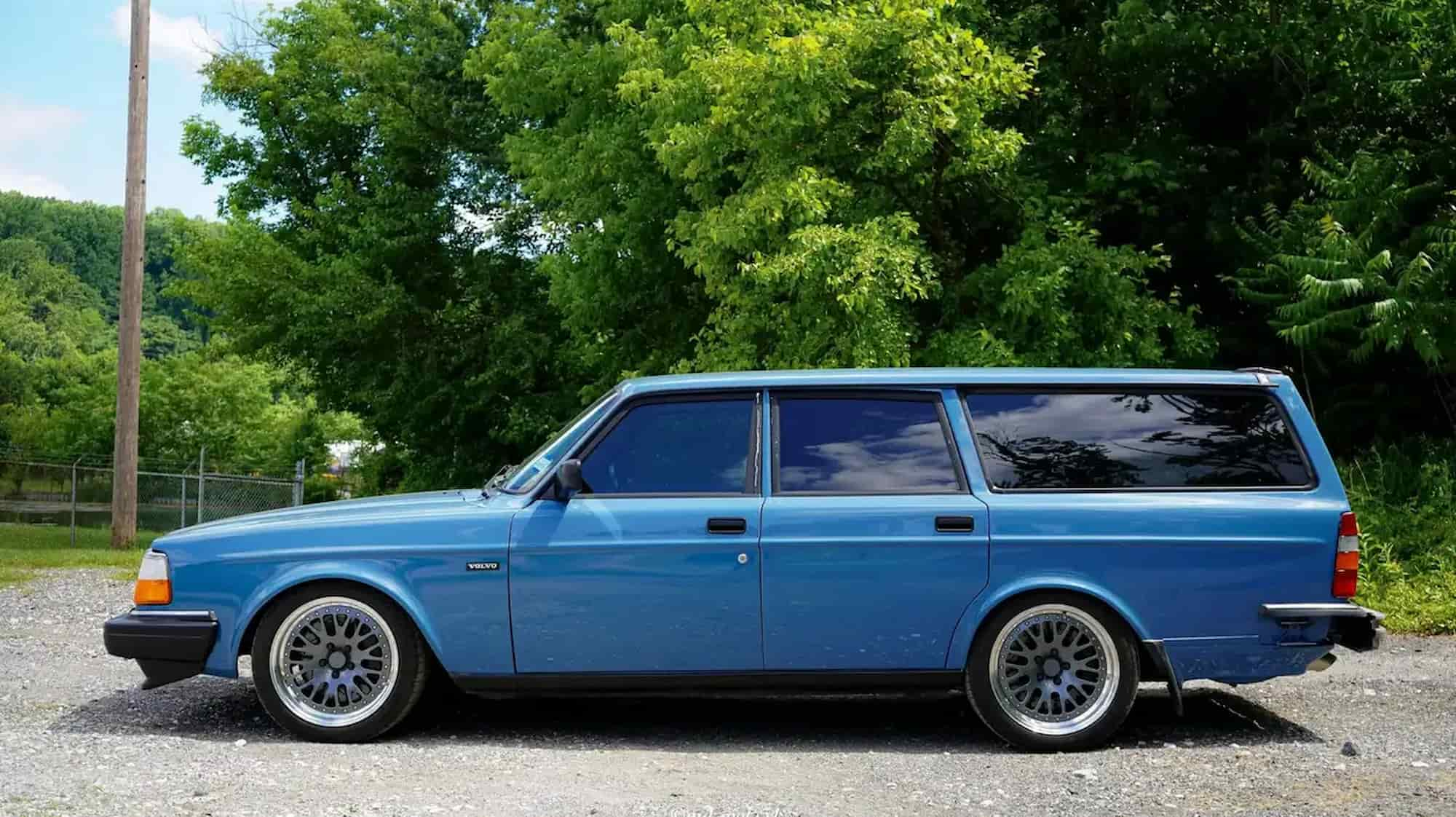 На продажу выставили Volvo 240 DL 1993 года с мотором Toyota 2JZ на 500 «сил»