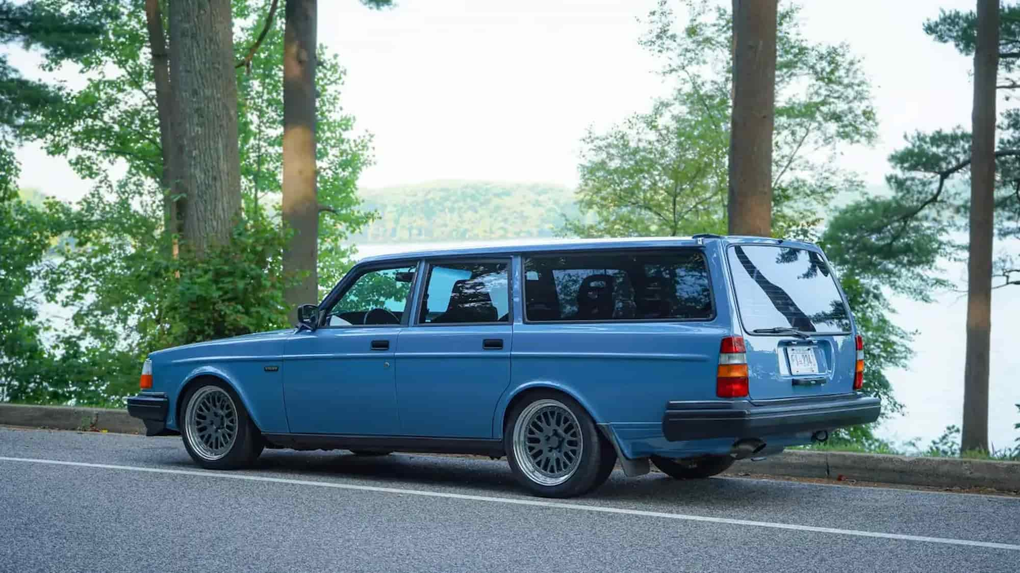 На продажу выставили Volvo 240 DL 1993 года с мотором Toyota 2JZ на 500 «сил»