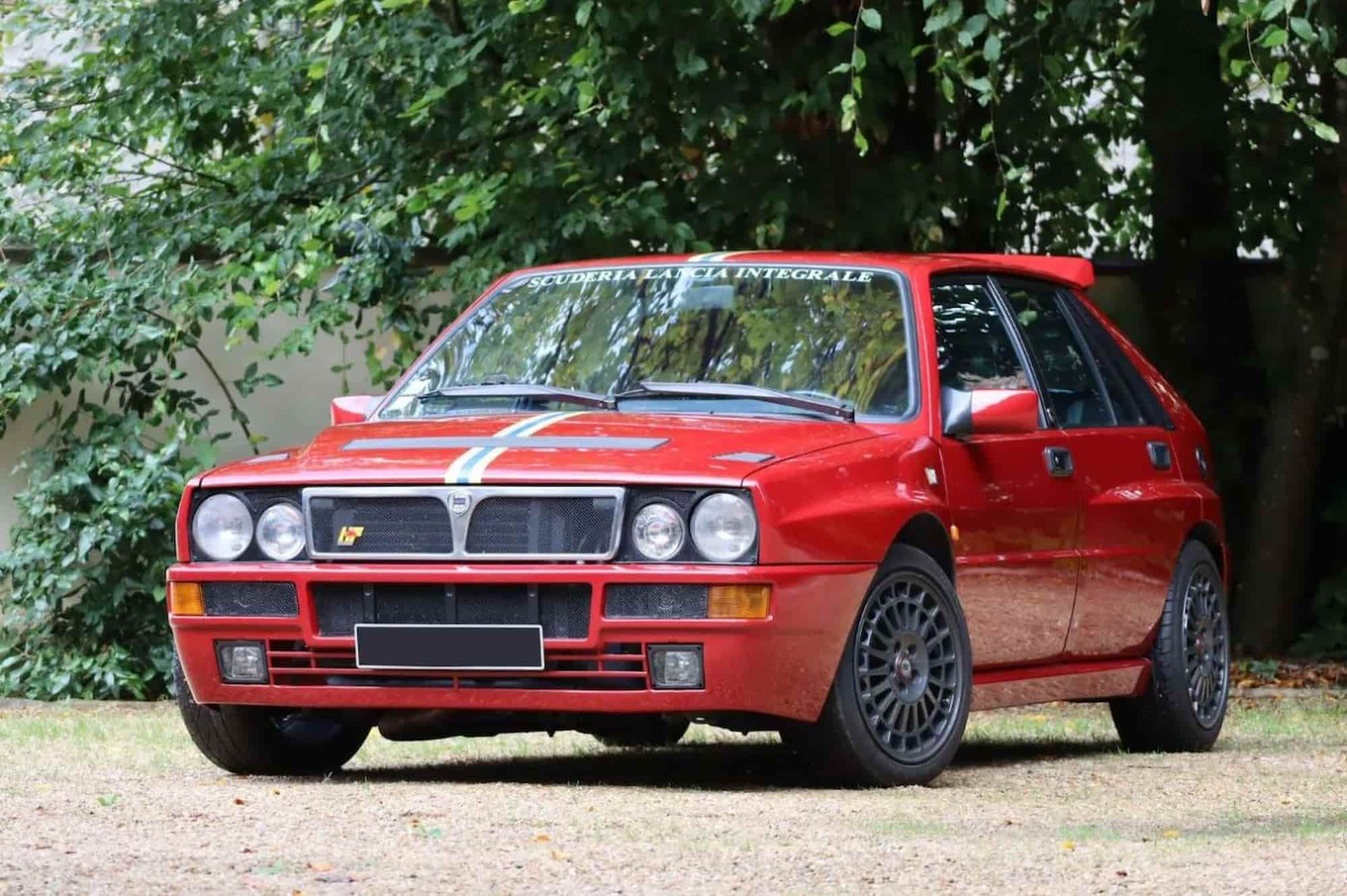 Один из 250 экземпляров Lancia Delta Integrale Evo 2 уйдет с молотка в Париже