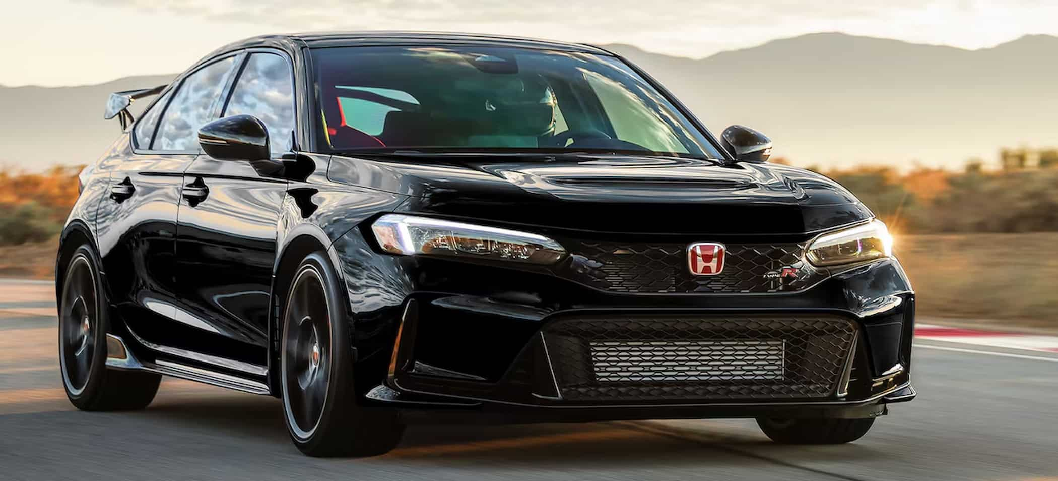 В Австралии воры украли 20 новеньких Honda Civic Type R