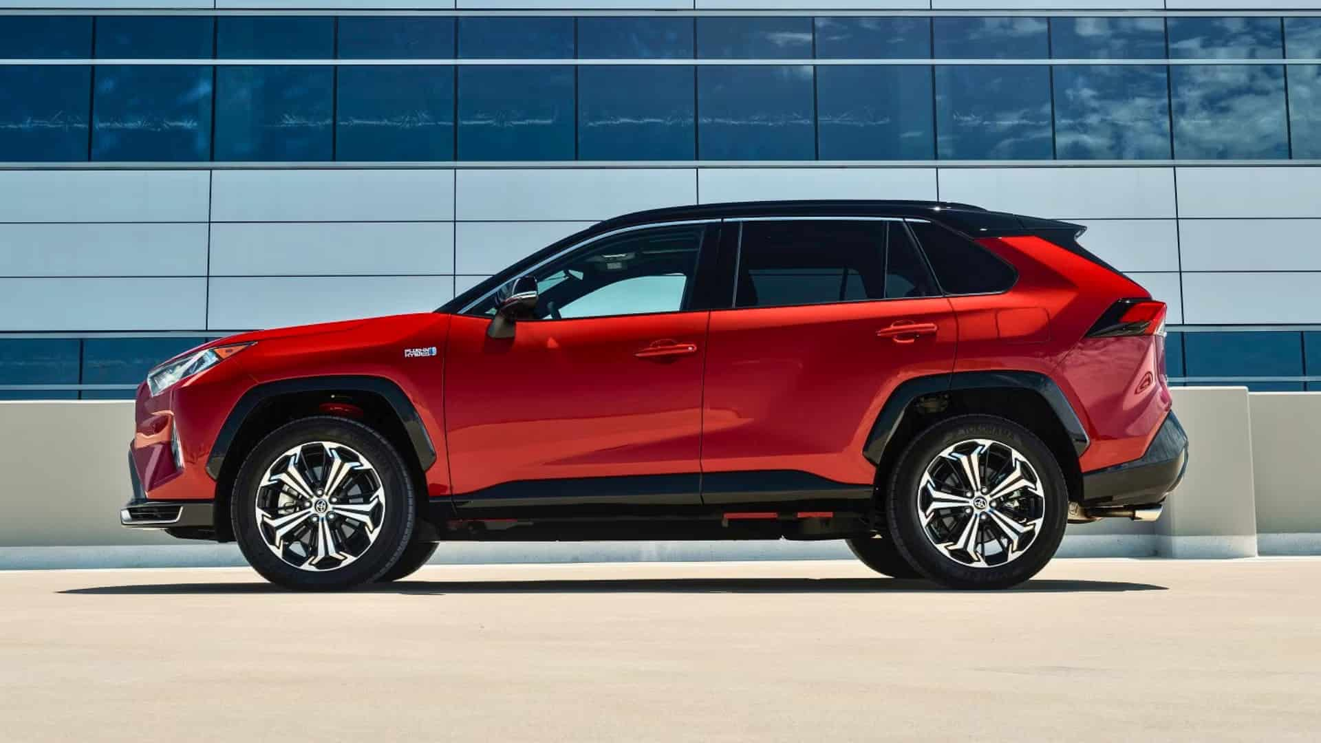 Toyota RAV4 модернизируют перед новым поколением, но пока только в Японии