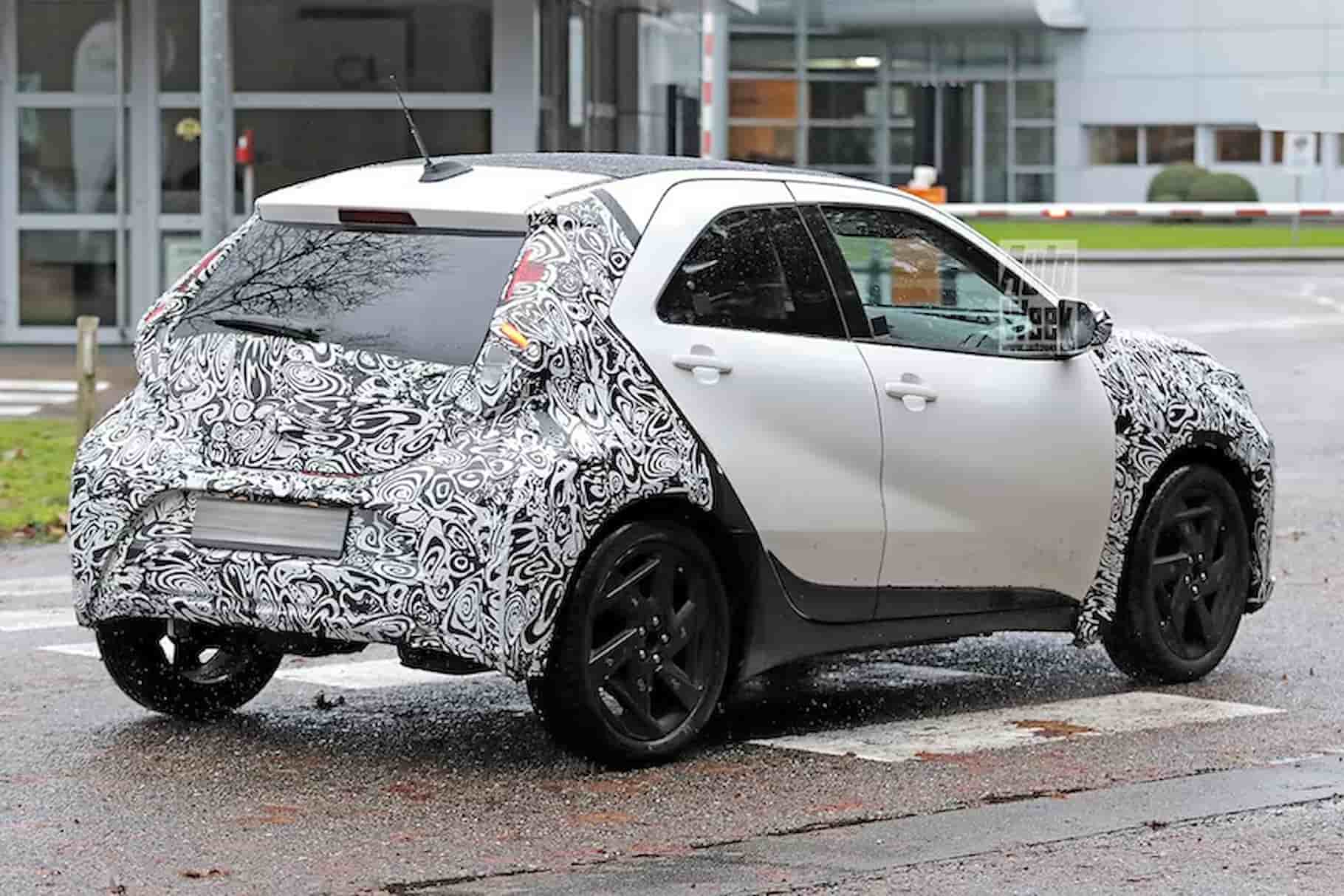 Микро-кроссовер Toyota Aygo X готовится к рестайлингу