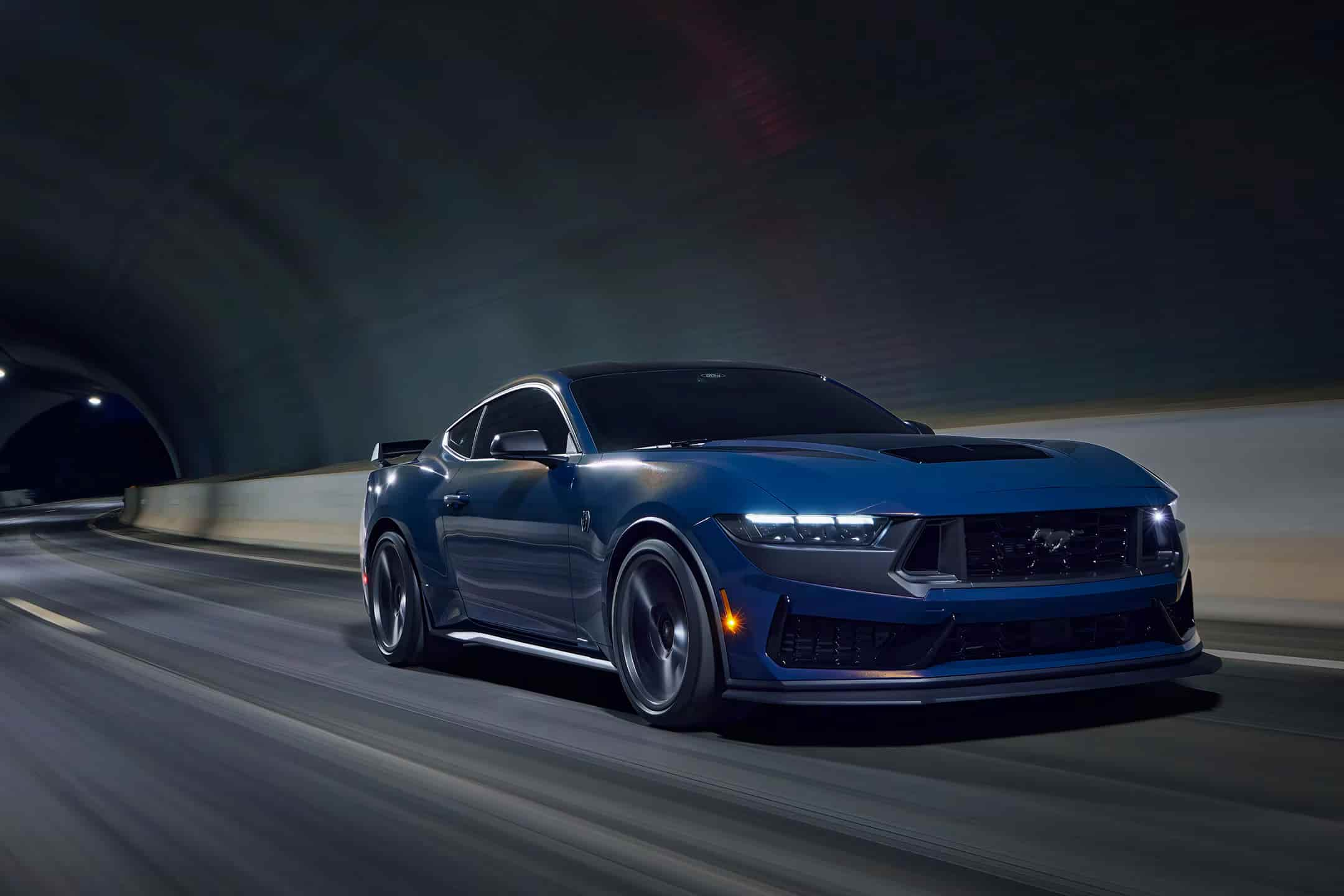 Мужчина прождал новый Ford Mustang Dark Horse два года, но прямо перед доставкой его украли