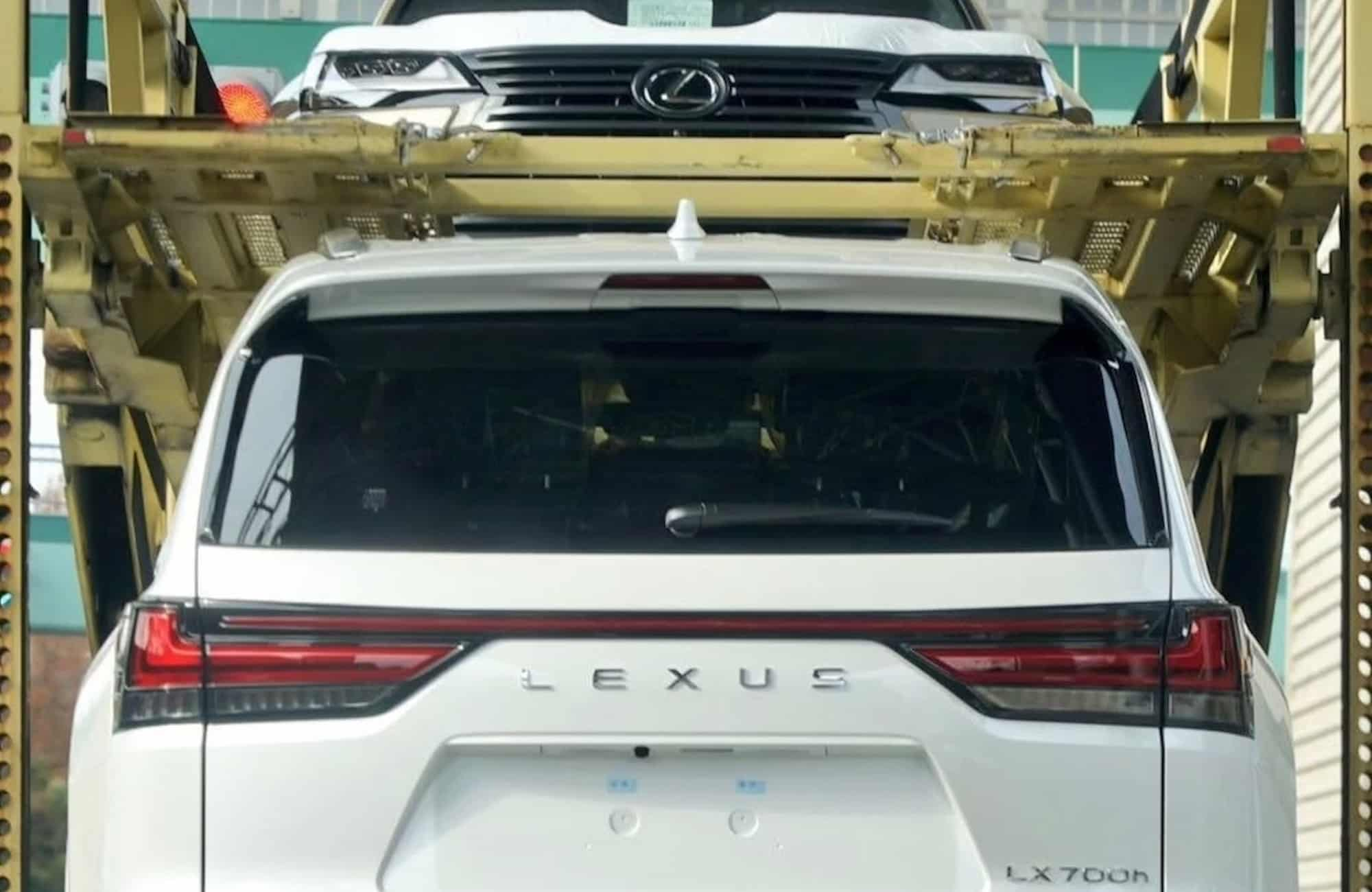 Самую «топовую» версию внедорожника Lexus LX начали отгружать к дилерам